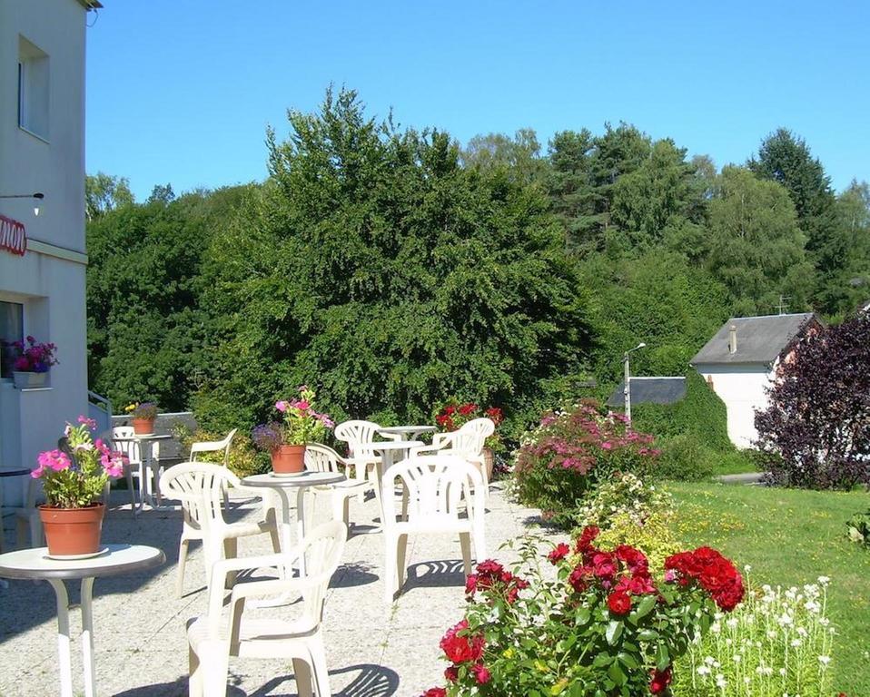 Hotel Le Chavanon Merlines Exterior photo